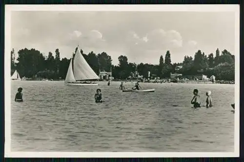 Foto AK Balatonalmádi fürdö Ungarn Badegäste Segelpartie Boote 1939 gelaufen