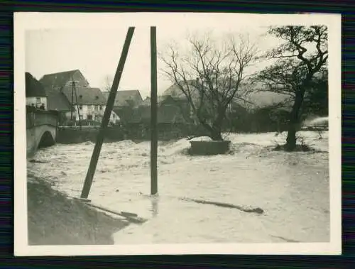 Foto Dorf Deutschland Blick von Brücke auf Hochwasser um 1940 Info Rückseite