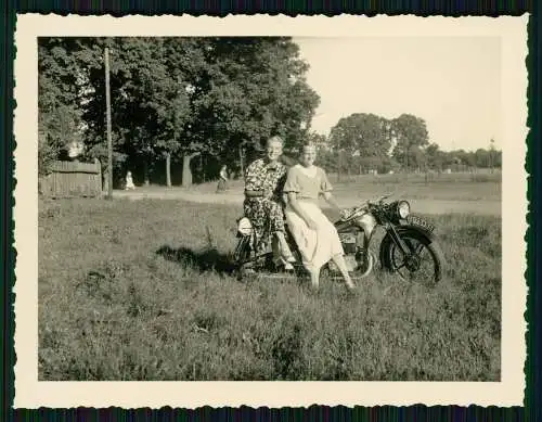 2x Foto Motorrad Krad Kreishauptmannschaft Polizeipräsidium Leipzig III - 75456