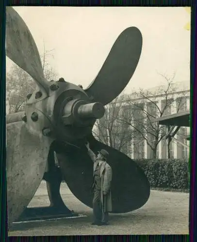 Foto München große Schiffsschraube Ludwigsbrücke am Deutschen Museum