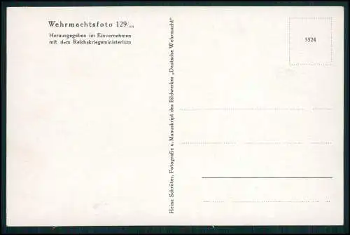 AK Flak Bedienung wehrt einen Tieffliegerangriff ab Wehrmachtfoto 129/89