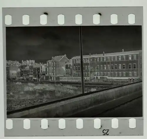 Original Negativ 1939-45 - deutsche Wehrmacht Quartier Gebäude in Frankreich