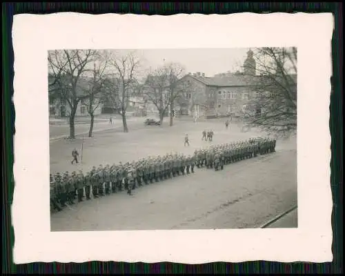 3x Foto Schloss-Kaserne in Butzbach Taunus Soldaten Vereidigung o.ä. Schloßplatz