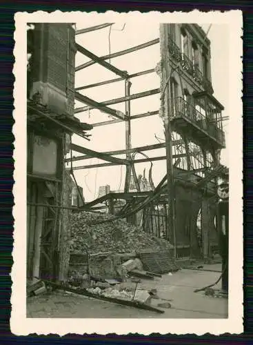 4x Foto Wehrmacht Kriegszerstörung einer Fabrik in Belgien 1940-41