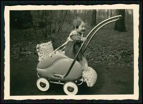 8x Foto Kinderwagen fröhliche Kinder 1945-50 bei Dortmund Hagen Essen Ruhrgebiet