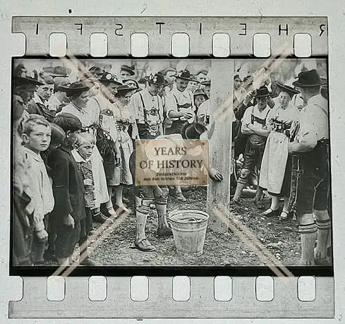 Original Dia 1922 Maienbrauchtum Maifeier Tracht Tanz Dorf in Bayern Maibaum Au