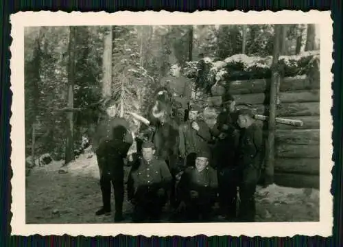 7x Foto Soldaten Wehrmacht im Waldlager Norwegen Finnland 1942-43