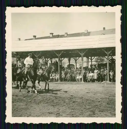 5x Foto Soldaten Wehrmacht Reitturnier in Neustadt Hessen ? Pfingsten 1941