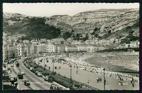 Foto AK Llandudno Wales, Marine Drive, Strand, Promenade gelaufen Briefmarken