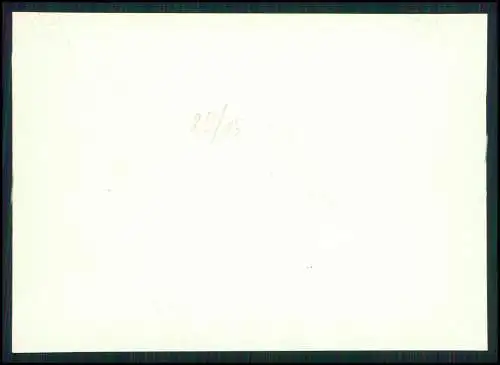 2x Foto Berlin Olympia Olympiastadion Tribüne und Parkplatz Autos nach 1945