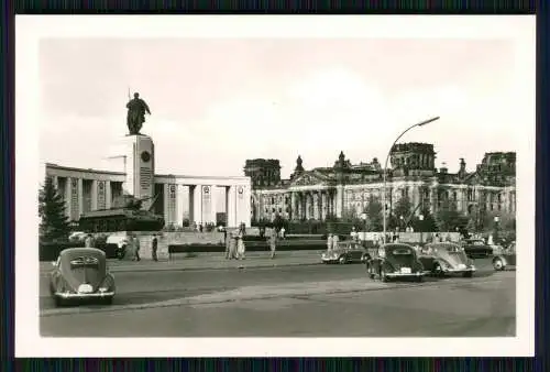 4x Foto Berlin Volkswagen VW Brezel Käfer und andere Stadt-Ansichten