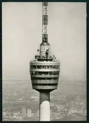 2x Foto AK Stuttgart Fußweg am Fernsehturm u. Detailansicht oberer Teil Cafe uvm