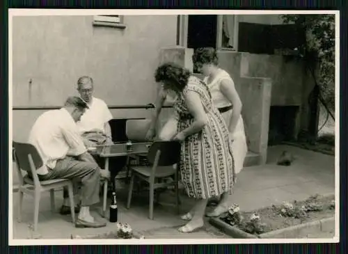 21x alte Original Nachkriegsfotos 1945-60 Familie soziales Leben Reise u.v. mehr