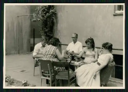 21x alte Original Nachkriegsfotos 1945-60 Familie soziales Leben Reise u.v. mehr