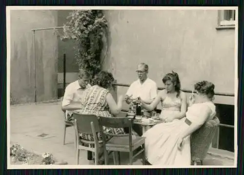 21x alte Original Nachkriegsfotos 1945-60 Familie soziales Leben Reise u.v. mehr