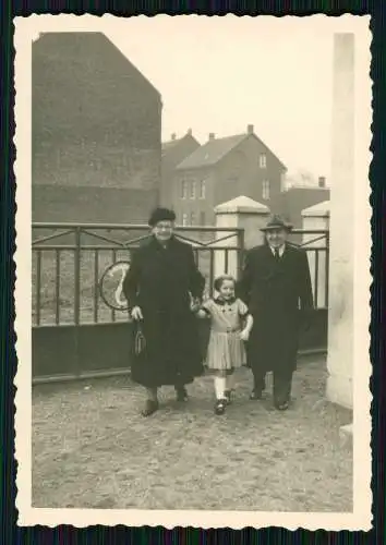 21x alte Original Nachkriegsfotos 1945-60 Familie soziales Leben Reise u.v. mehr