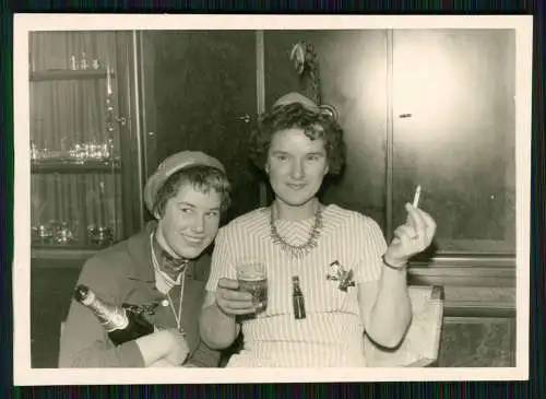 23x alte Original Nachkriegsfotos 1945-60 Familie soziales Leben Reise u.v. mehr