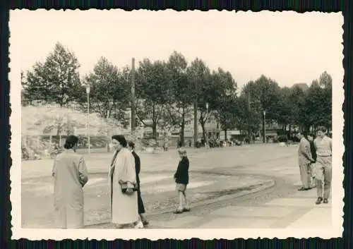 16x alte Original Nachkriegsfotos 1945-60 Familie soziales Leben Reise u.v. mehr