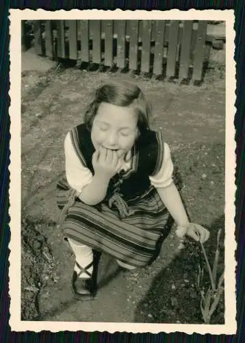 23x alte Original Nachkriegsfotos 1945-60 Familie soziales Leben Reise u.v. mehr