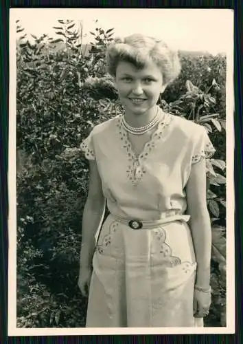 23x alte Original Nachkriegsfotos 1945-60 Familie soziales Leben Reise u.v. mehr