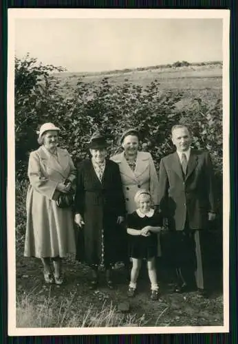 23x alte Original Nachkriegsfotos 1945-60 Familie soziales Leben Reise u.v. mehr