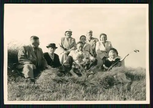 23x alte Original Nachkriegsfotos 1945-60 Familie soziales Leben Reise u.v. mehr