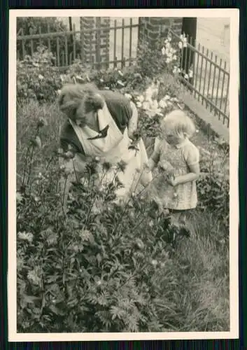 23x alte Original Nachkriegsfotos 1945-60 Familie soziales Leben Reise u.v. mehr