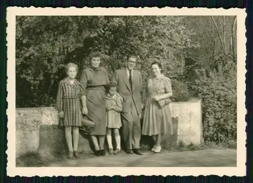 23x alte Original Nachkriegsfotos 1945-60 Familie soziales Leben Reise u.v. mehr