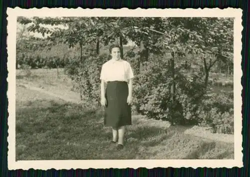 23x alte Original Nachkriegsfotos 1945-60 Familie soziales Leben Reise u.v. mehr