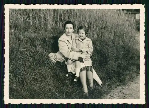 23x alte Original Nachkriegsfotos 1945-60 Familie soziales Leben Reise u.v. mehr