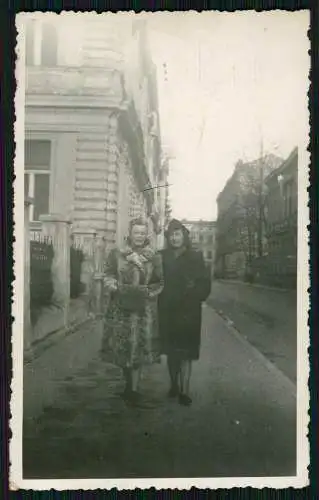 Foto AK Damen Portrait in Litzmannstadt Lodz Polen 1944 Info Rückseite Fotos