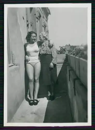 Foto Frau junge Dame in Unterwäsche auf Balkon Nordhausen Thüringen 1938