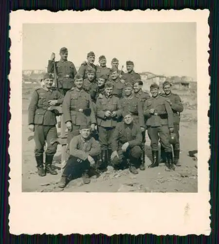 6xFoto Soldaten Wehrmacht verladen Bahnhof schwere Eisenträger Griechenland 1941