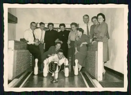 24x Foto Fröhliches Beisammensein Porträt einer Familie gemeinsames Leben Spaß..