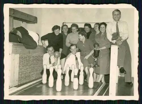 24x Foto Fröhliches Beisammensein Porträt einer Familie gemeinsames Leben Spaß..