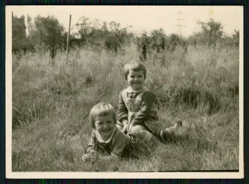 24x Foto Fröhliches Beisammensein Porträt einer Familie gemeinsames Leben Spaß..