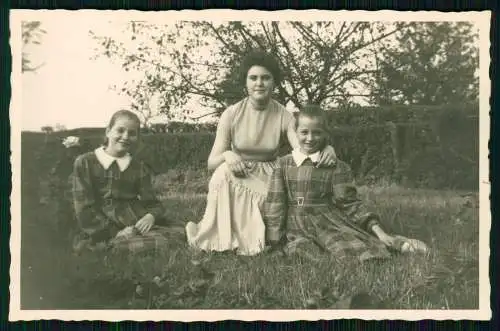 24x Foto Fröhliches Beisammensein Porträt einer Familie gemeinsames Leben Spaß..