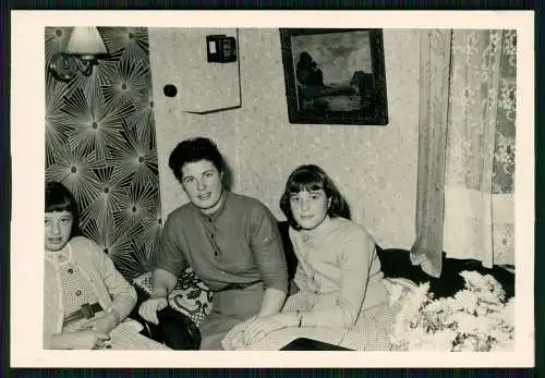 24x Foto Fröhliches Beisammensein Porträt einer Familie gemeinsames Leben Spaß..