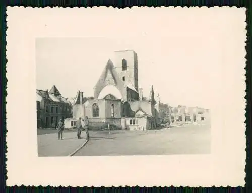 Foto unbekannter Ort in Belgien Frankreich Kriegszerstörung Kirche 1940-41