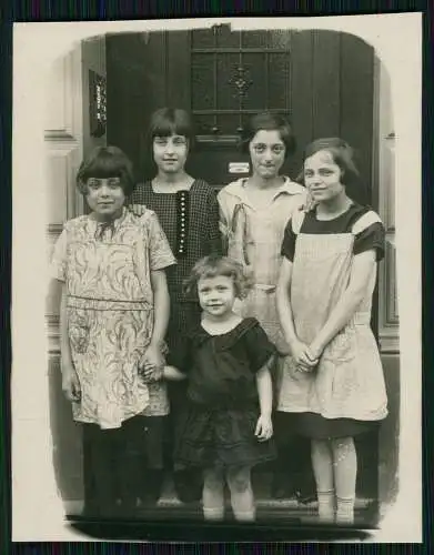 9x Foto Mädchen mit Puppen Spielzeug und andere Aufnahmen 1925-35