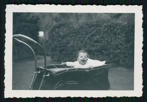 9x Foto Mädchen mit Puppen Spielzeug und andere Aufnahmen 1925-35