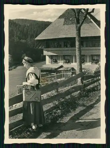 8x Foto der Schwarzwald Damen in Tracht Häuser uvm. diverse Ansichten 1936