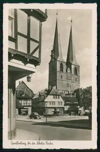 Foto AK Quedlinburg im Harz Partie an der Nikolaikirche 1942 Feldpost gelaufen