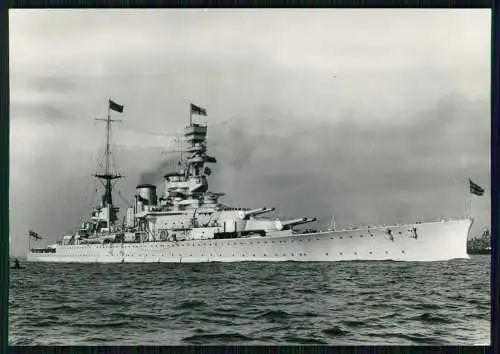 Foto AK Kriegsschiff Battlecruiser HMS Renown The Royal Navy the First World War