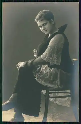 Foto AK Theater Dortmund 1911-12 - Schauspielerin Anna Stettner Sitzportrait