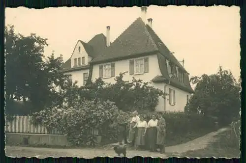 Foto AK Laupheim in Oberschwaben, Straßenpartie Hausansicht mit Anwohner 1935