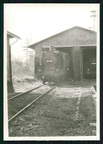 7x Foto Deutsche Eisenbahn Lokomotive Bahnhof Gleisanlagen uvm. aus der DDR Zeit