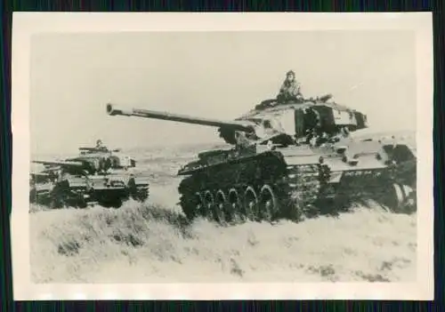 4x Foto Vormarsch mit Panzer Tank