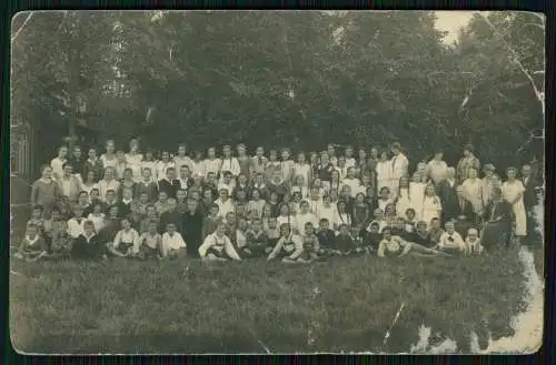 7x Foto AK Personen Gruppe junge und ältere Mädchen Zöpfe feine Herren uvm. 1935