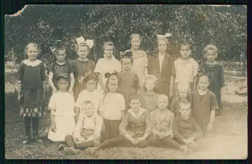 7x Foto AK Personen Gruppe junge und ältere Mädchen Zöpfe feine Herren uvm. 1935